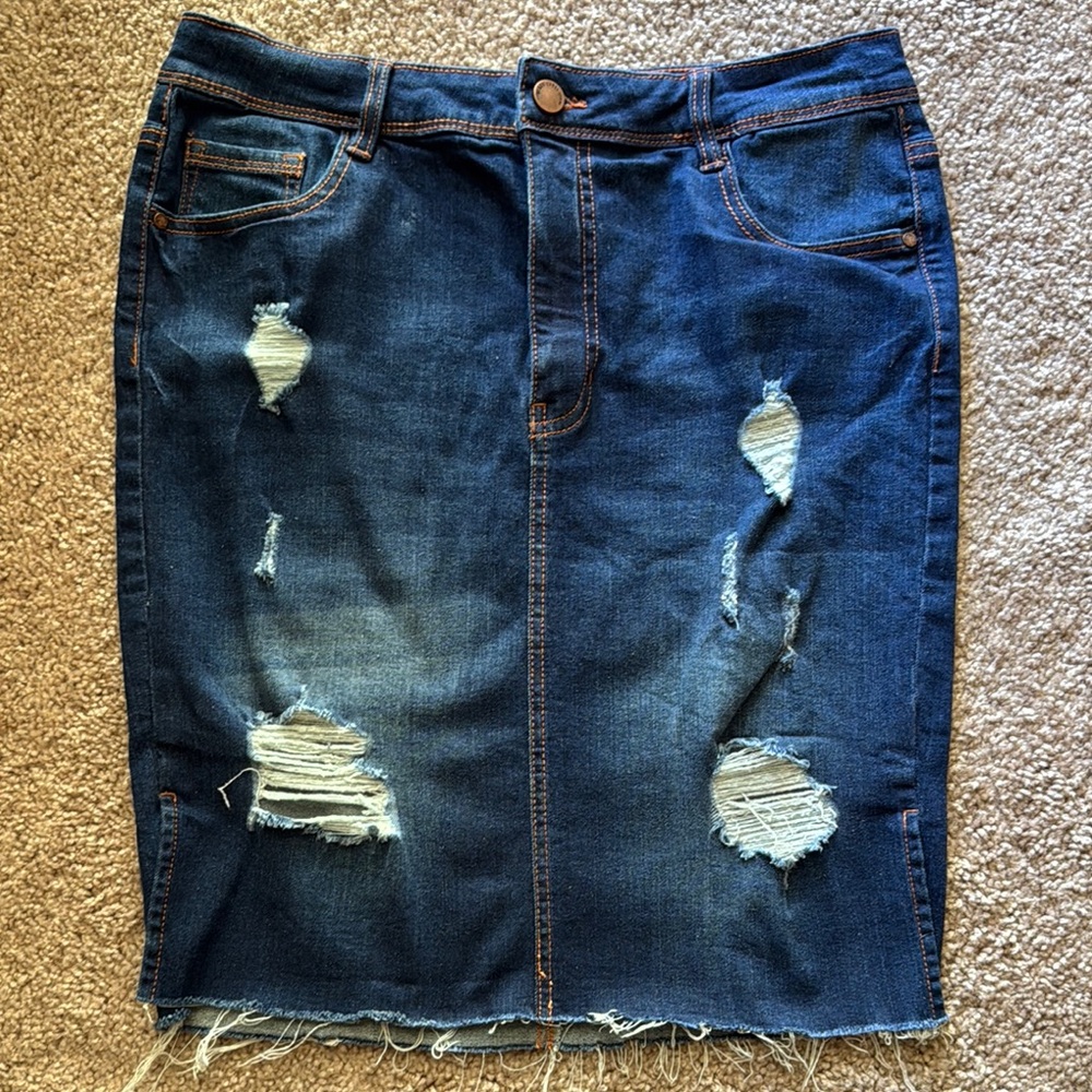 Black Label Distressed Denim Pencil Skirt - Blue